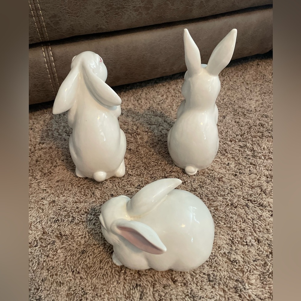 Vintage  FITZ & FLOYD White Sitting Rabbit Ceramic 1975  9, 7 and 5” - Picture 3 of 7